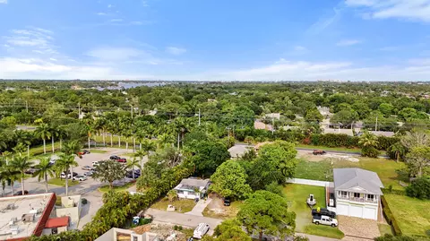 17746 Yancy Ave, Jupiter, FL 33458 photo 8