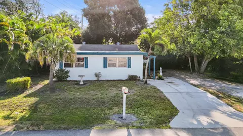 17746 Yancy Ave, Jupiter, FL 33458 photo 4