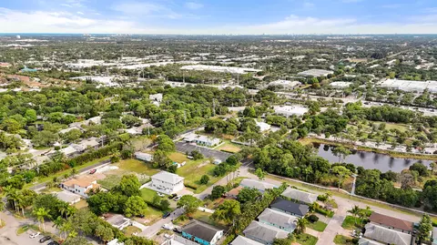 17746 Yancy Ave, Jupiter, FL 33458 photo 12