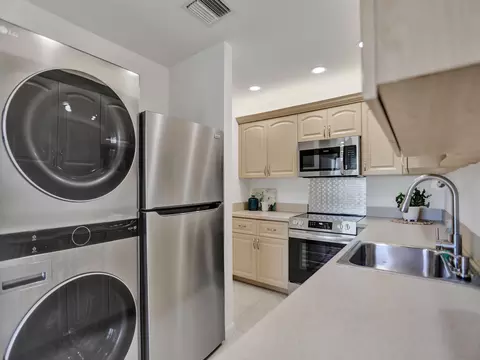1001 Flame Vine Ave #103, Delray Beach, FL 33445