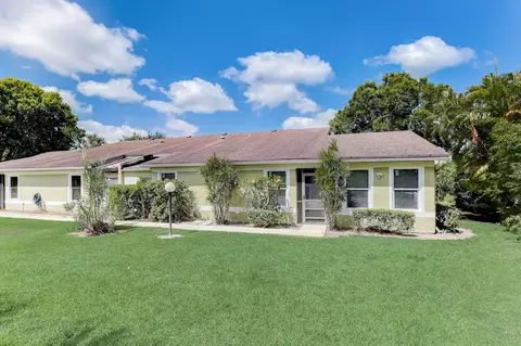 4317 Willow Brook Cir #A, West Palm Beach, FL 33417