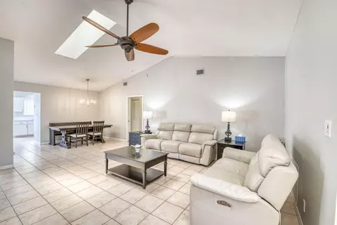 6118 Barbara St, Jupiter, FL 33458 photo 3
