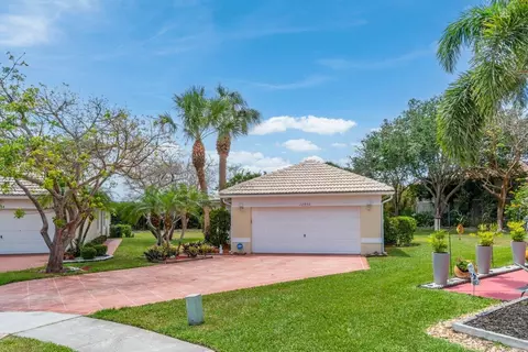 12950 Hampton Lakes Cir, Boynton Beach, FL 33436
