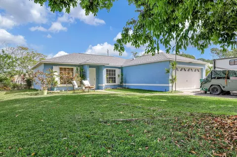 2249 SW Kenwick Ave, Port Saint Lucie, FL 34953