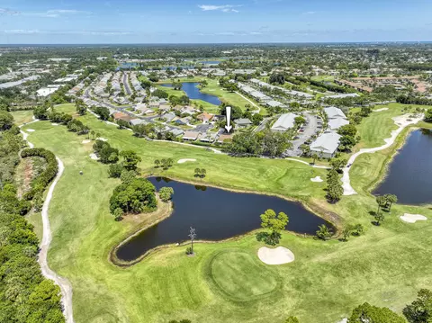 310 Moccasin Trl W, Jupiter, FL 33458