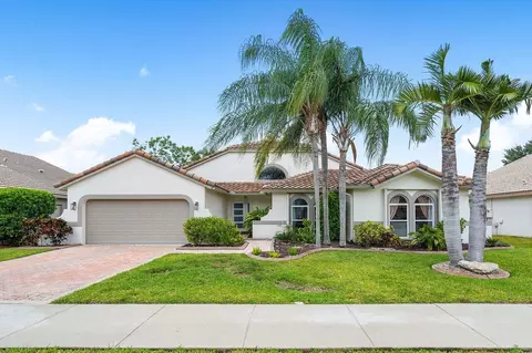 2943 E Abiaca Cir, Davie, FL 33328
