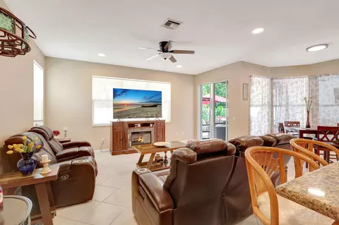 5043 Solar Pt, FL 33467 photo 13