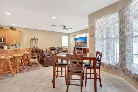 5043 Solar Pt, FL 33467 photo 6