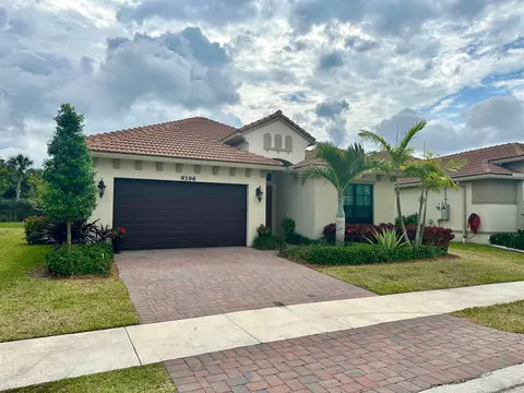 9396 Cantal Cir E, Parkland, FL 33076