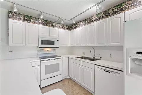 5656 SE Riverboat Dr, Stuart, FL 34997 photo 21