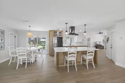 10 SE Splitrail Cir, Jupiter, FL 33469 photo 6