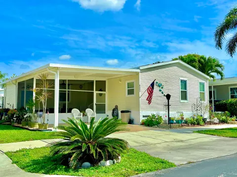 6552 NW 35th Ave, Coconut Creek, FL 33073