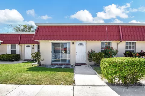 765 Nantucket Cir #765, Lake Worth, FL 33467