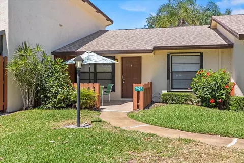 7975 SE Villa Cir, Hobe Sound, FL 33455