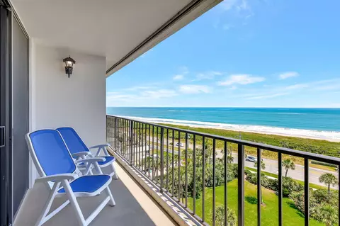 5061 N Highway A1a #902, Hutchinson Island, FL 34949