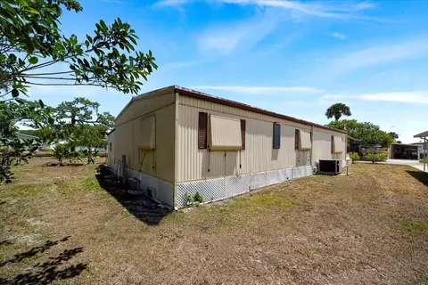 2520 SE Penny Ln, Stuart, FL 34996 photo 4
