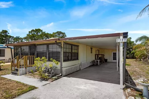 2520 SE Penny Ln, Stuart, FL 34996 photo 2