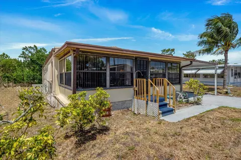 2520 SE Penny Ln, Stuart, FL 34996 photo 3