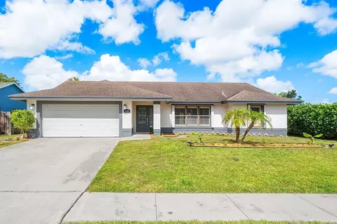 6100 Birchtree Ter, Lake Worth, FL 33467