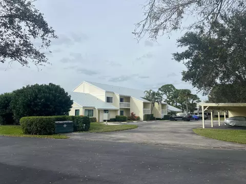 4235 Gator Trace Ave #H, Fort Pierce, FL 34982
