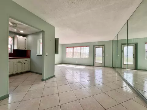 106 Berkshire E, West Palm Beach, FL 33417
