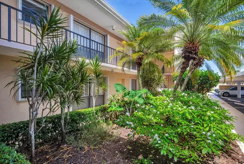 5 SE Concourse Dr #E, Jupiter, FL 33469 photo 2