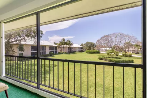 5 SE Concourse Dr #E, Jupiter, FL 33469 photo 16