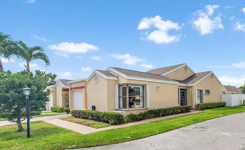 4570 Amherst Dr #87, West Palm Beach, FL 33417