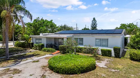 263 Alhambra Pl, West Palm Beach, FL 33405