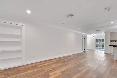 1054 NW 12th Ter, Stuart, FL 34994 photo 10