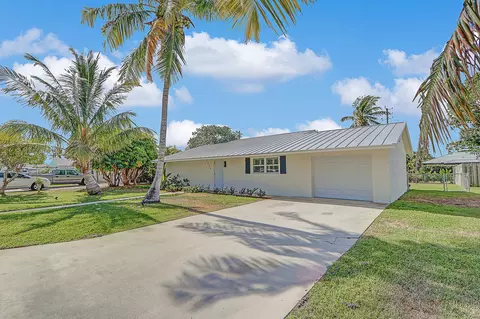 1054 NW 12th Ter, Stuart, FL 34994