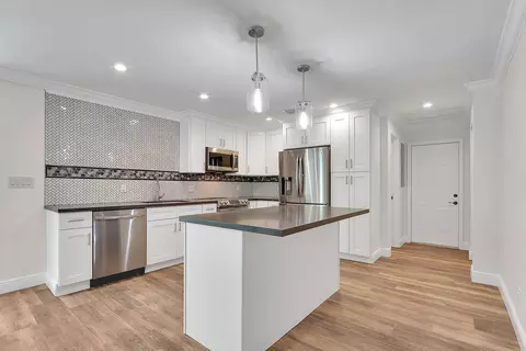 1054 NW 12th Ter, Stuart, FL 34994 photo 4