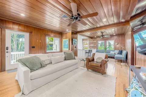 424 SE Alamanda Way, Stuart, FL 34996 photo 9