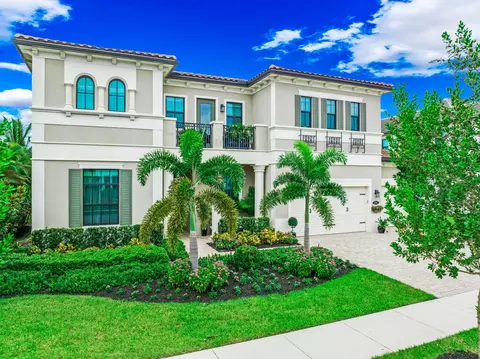 8155 Grand Prix Ln, Boynton Beach, FL 33472