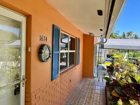 1674 SE 11th St, Stuart, FL 34996 photo 3