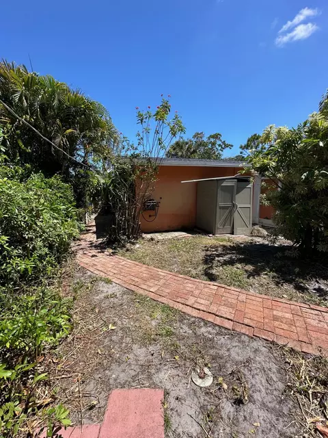 1674 SE 11th St, Stuart, FL 34996 photo 19