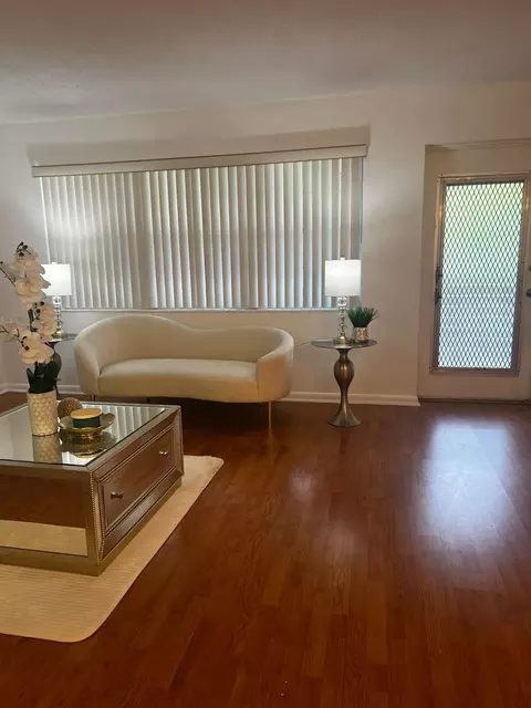 252 Canterbury K, West Palm Beach, FL 33417