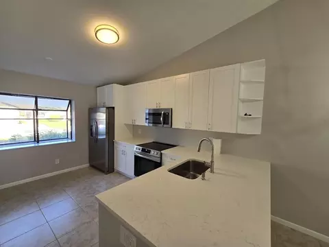 185 Bent Arrow Dr, Jupiter, FL 33458 photo 2