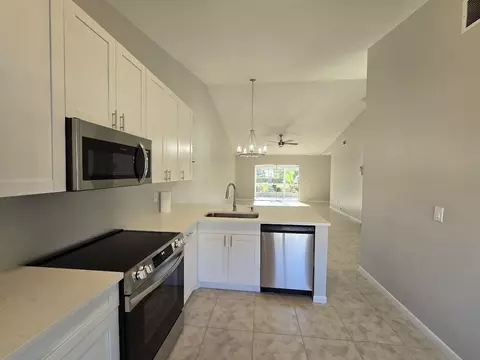185 Bent Arrow Dr, Jupiter, FL 33458 photo 3
