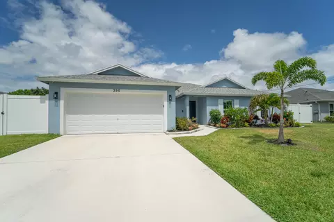 395 SE Whitmore Dr, Port Saint Lucie, FL 34984