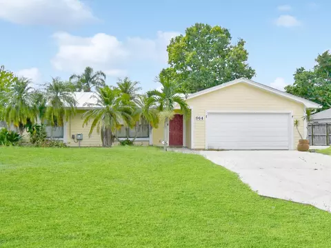 914 SW John Maccormack Ter Ter, Port Saint Lucie, FL 34953