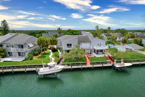 2540 Harbour Cove Dr, Hutchinson Island, FL 34949