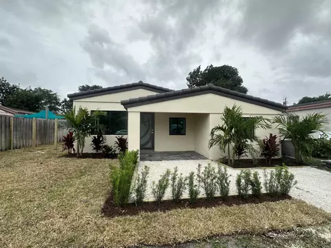 1566 NE 174th St, North Miami Beach, FL 33162