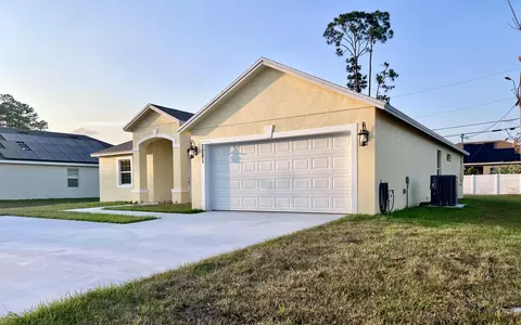 2281 SW Import Dr, Port Saint Lucie, FL 34953
