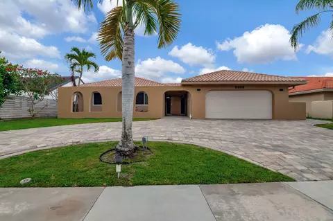 5828 Wind Drift Ln, Boca Raton, FL 33433