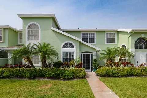 2070 SE Wild Meadow Cir #105, Port St Lucie, FL 34953