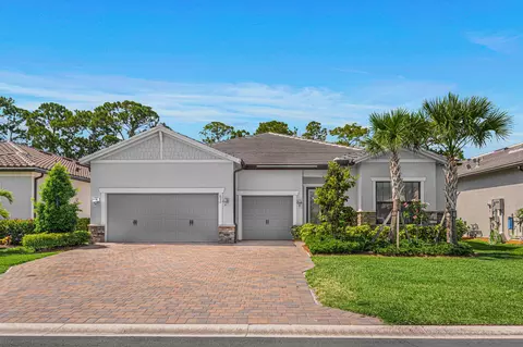632 SE Villandry Way, Port Saint Lucie, FL 34984