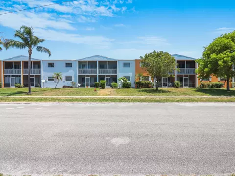 1505 Crescent Cir #A-12, Lake Park, FL 33403