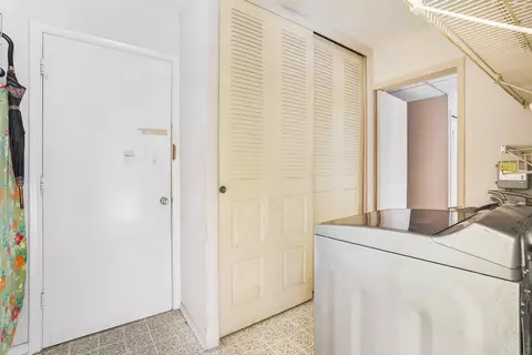 682 SW 3rd St SW, Boca Raton, FL 33486 photo 14