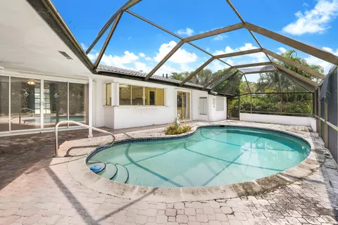 682 SW 3rd St SW, Boca Raton, FL 33486 photo 16